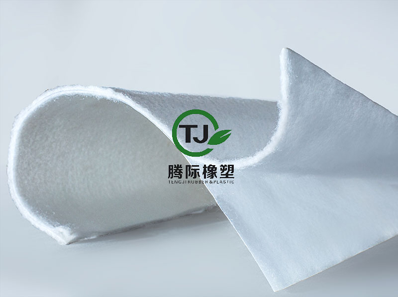 復(fù)合土工膜
